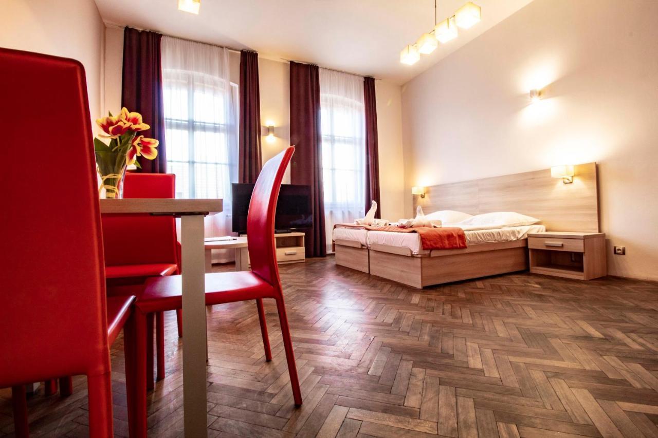 Residence U Cerne Veze Ceske Budejovice Phòng bức ảnh